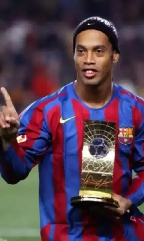 洲足球中的 洲足球中的